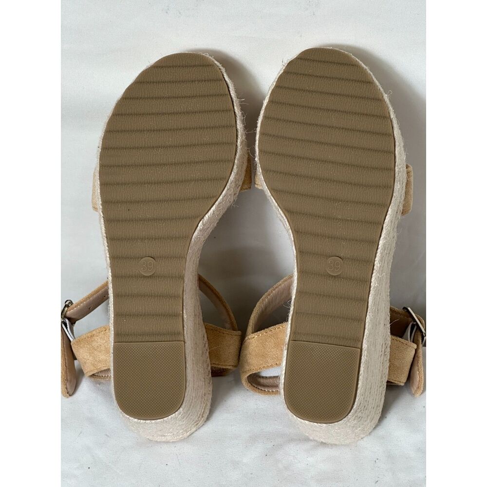 Women’s Faux Suede Tan Wedge Heels Platform Sandals Casual US 8 - Picture 5 of 5